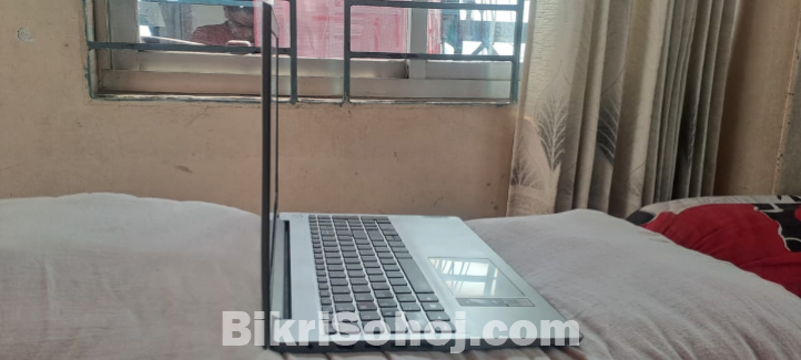 Lenovo IdeaPad Slim 3i 15ITL